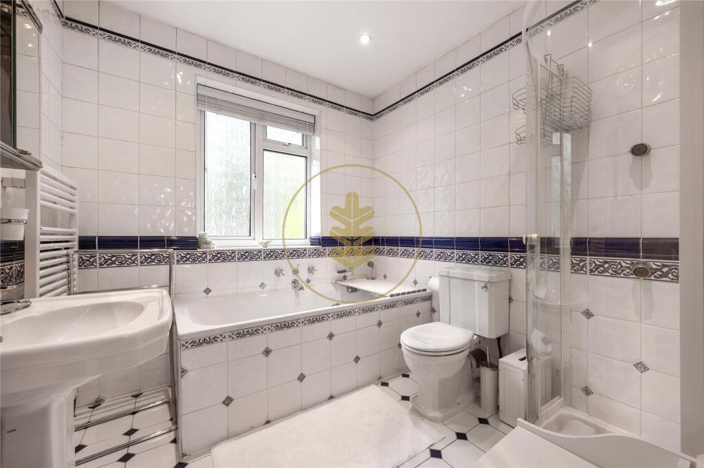 House in London - View 5
