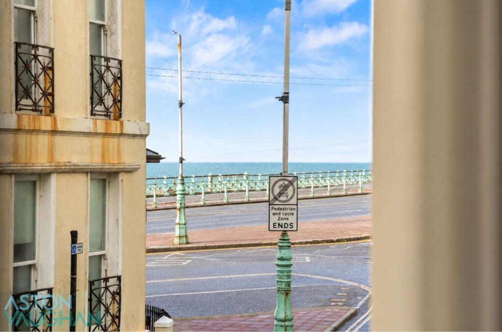 Apartment in Brighton, Queen's Park - View 5