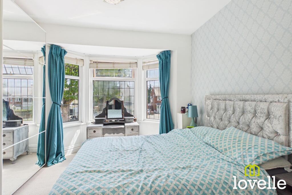 House in Hull - View 5