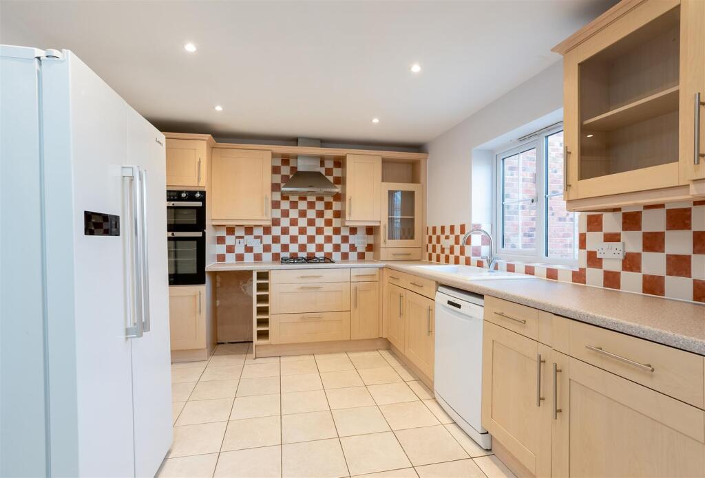 House in Stratford-on-Avon, Wellesbourne CP - View 5