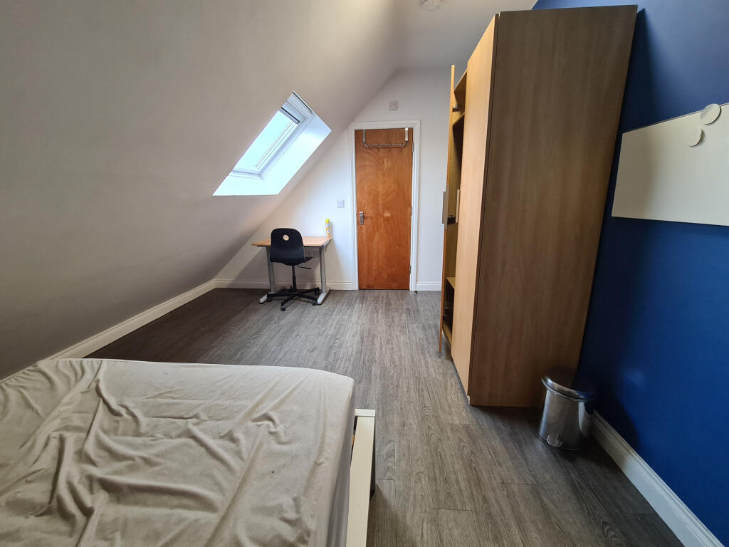 Apartment in Coventry - View 3