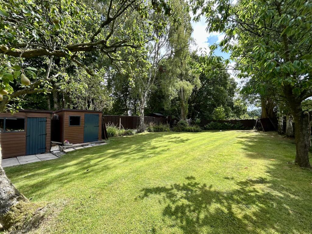 Additional image 30 of Manor Way, Halesowen