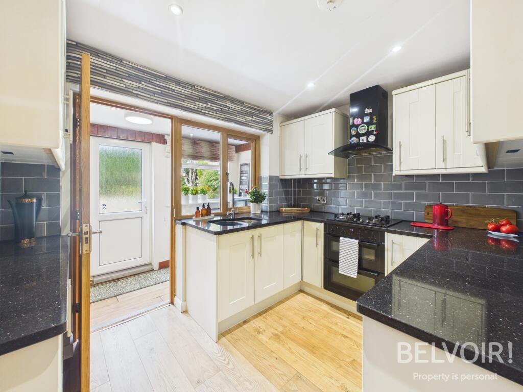 House in Stoke-on-Trent - More