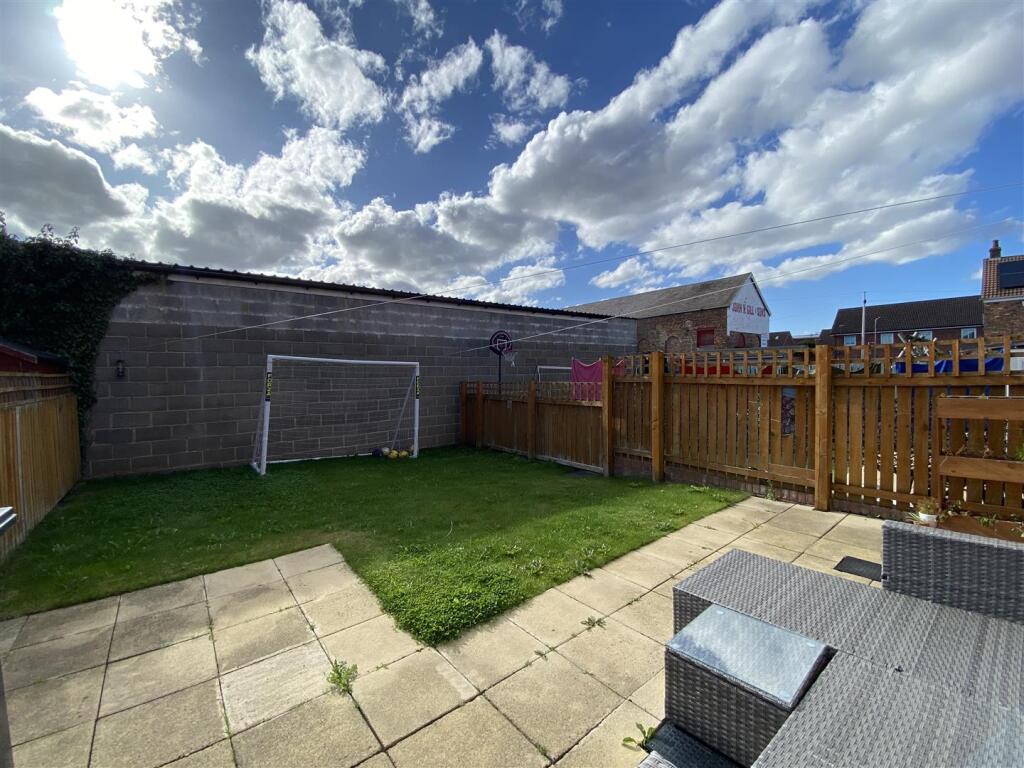 Anvil Gardens, Leeming Bar, Northallerton photo 2