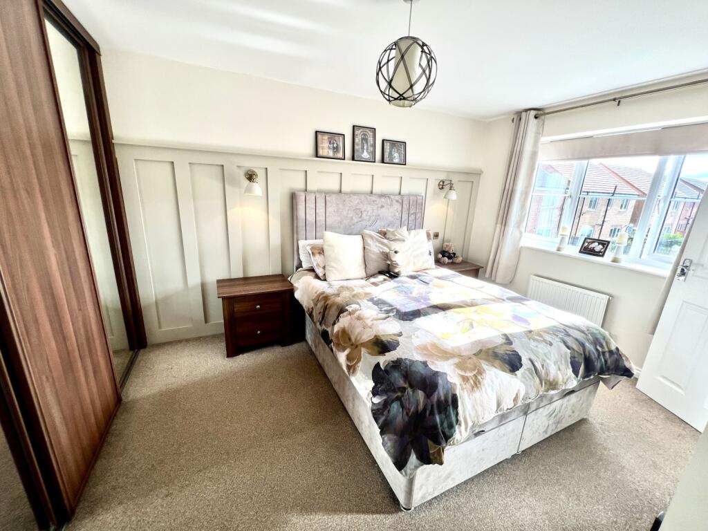 House in Stockton-on-Tees, Hartlepool - More