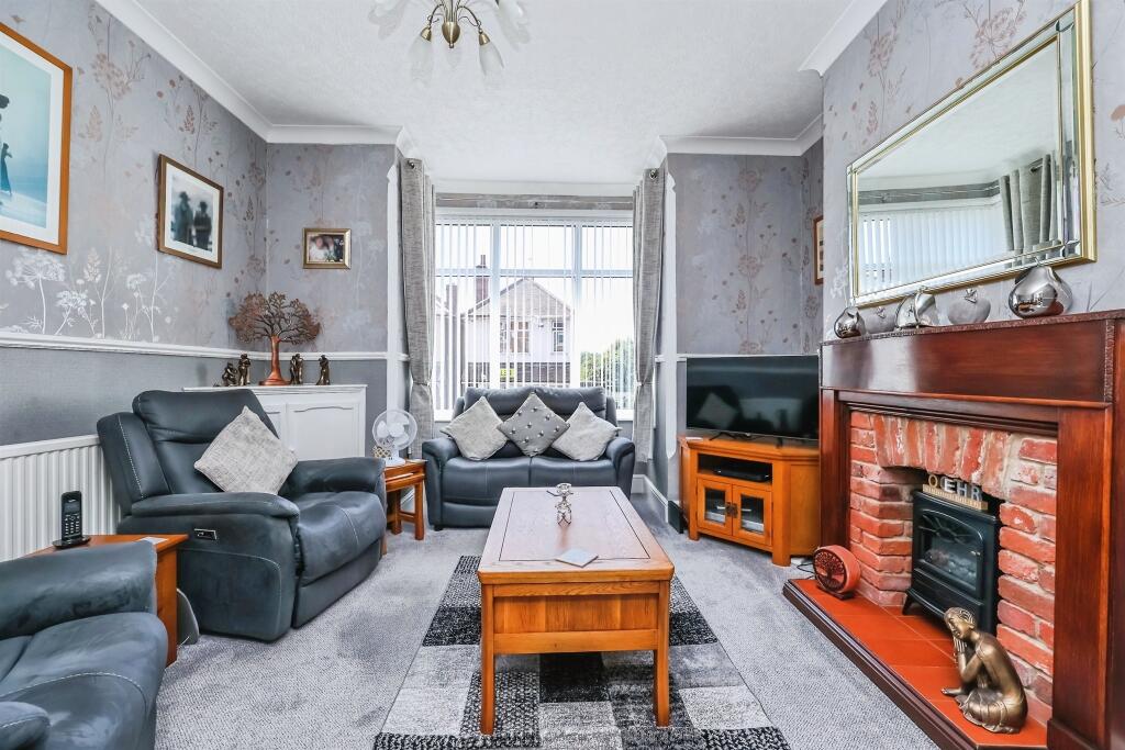 House in Amber Valley, Aldercar and Langley Mill CP - View 4