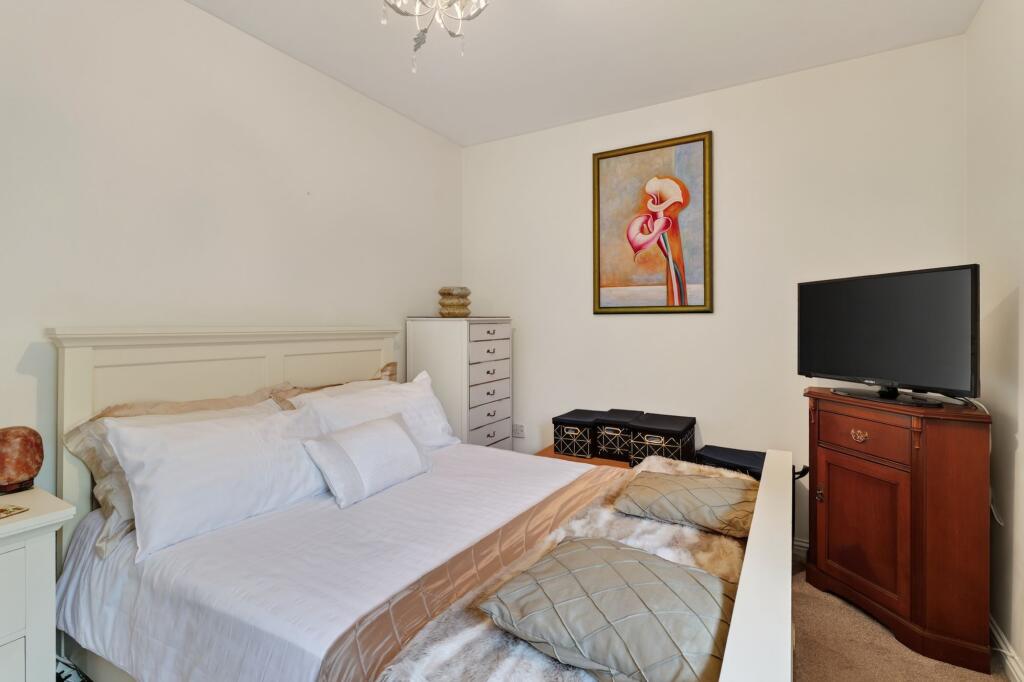 Apartment in Motherwell - View 4