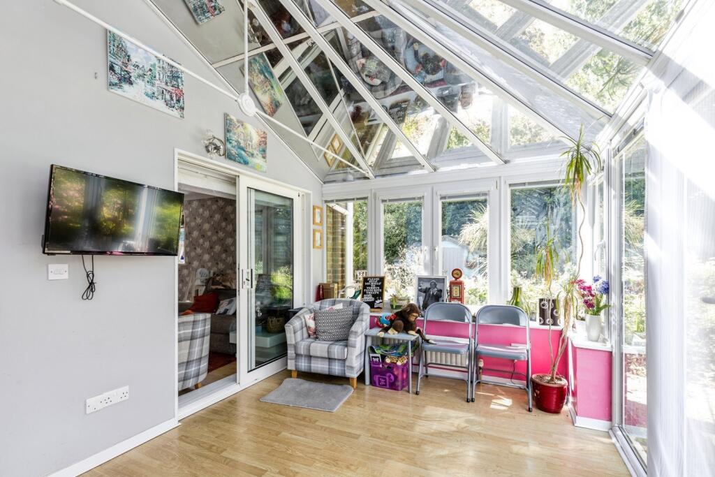 House in Crawley, West Sussex - View 3