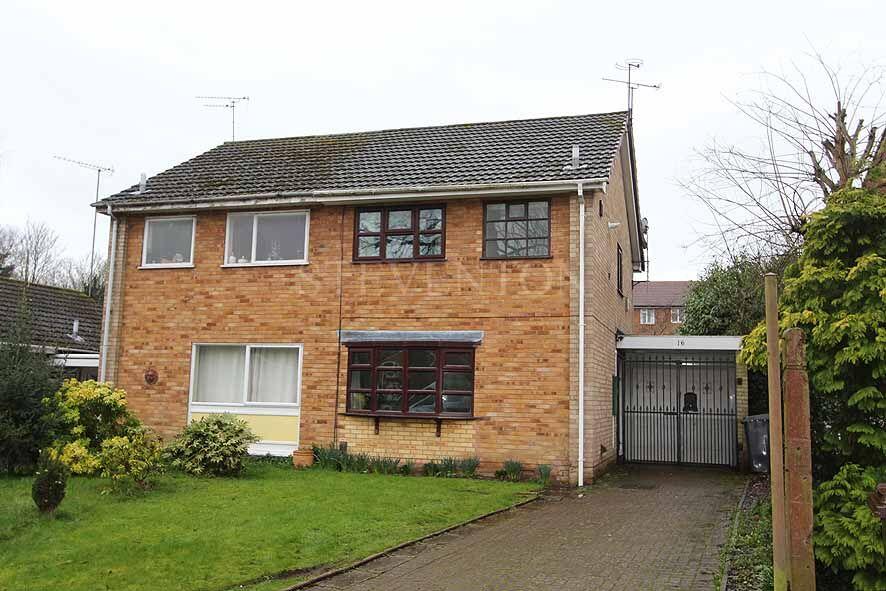 Main image of property: Glyme Drive, Tettenhall, Wolverhampton, WV6