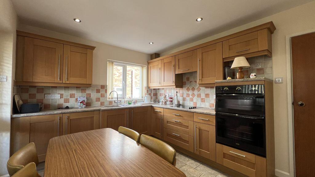 Hornbeam Avenue, Scunthorpe photo 2