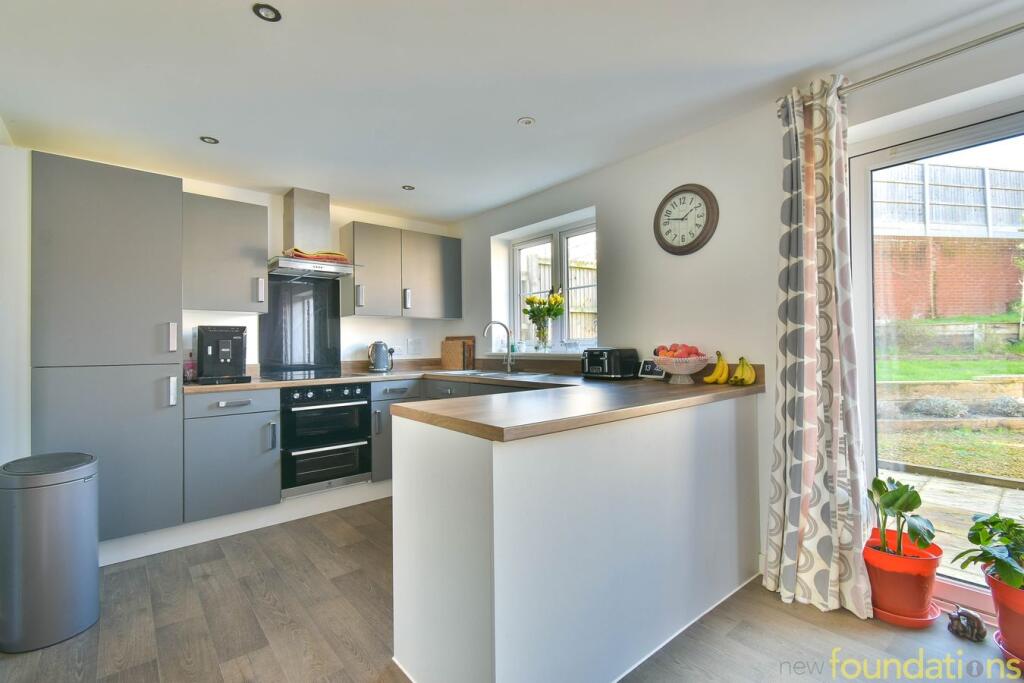 House in Tonbridge - View 2
