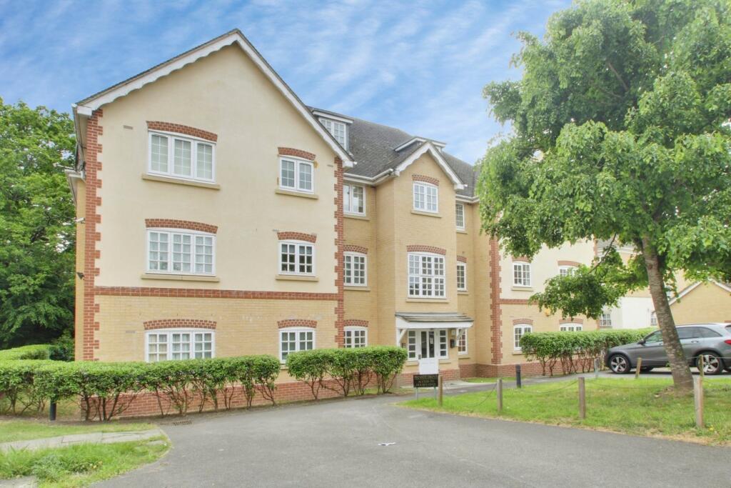 Main image of property: Hurworth Avenue, Langley, SL3