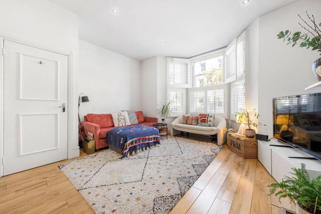 Apartment in London - View 5