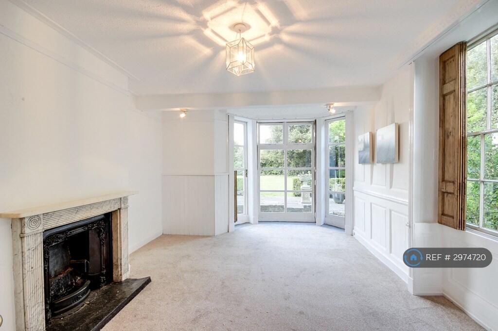 Main image of property: Station Road, Thames Ditton, KT7