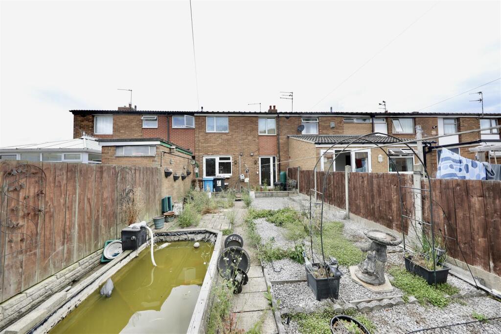 Cladshaw, Hull photo 3
