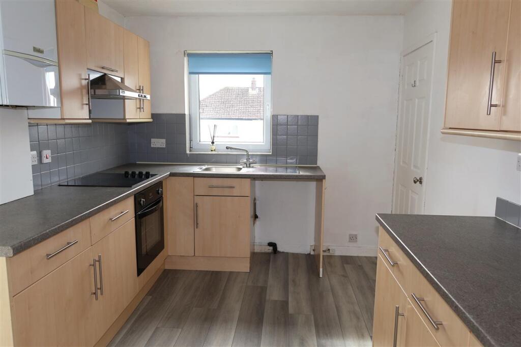 House in Swansea, Uzmaston, Uzmaston, Boulston and Slebech - More