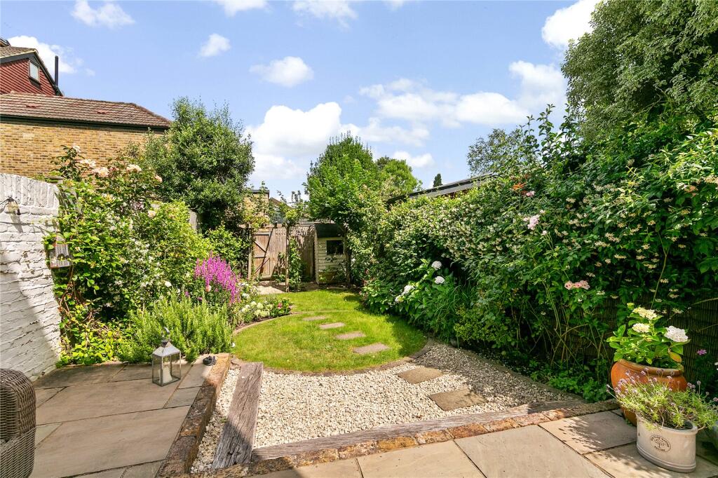 House in Twickenham - View 4