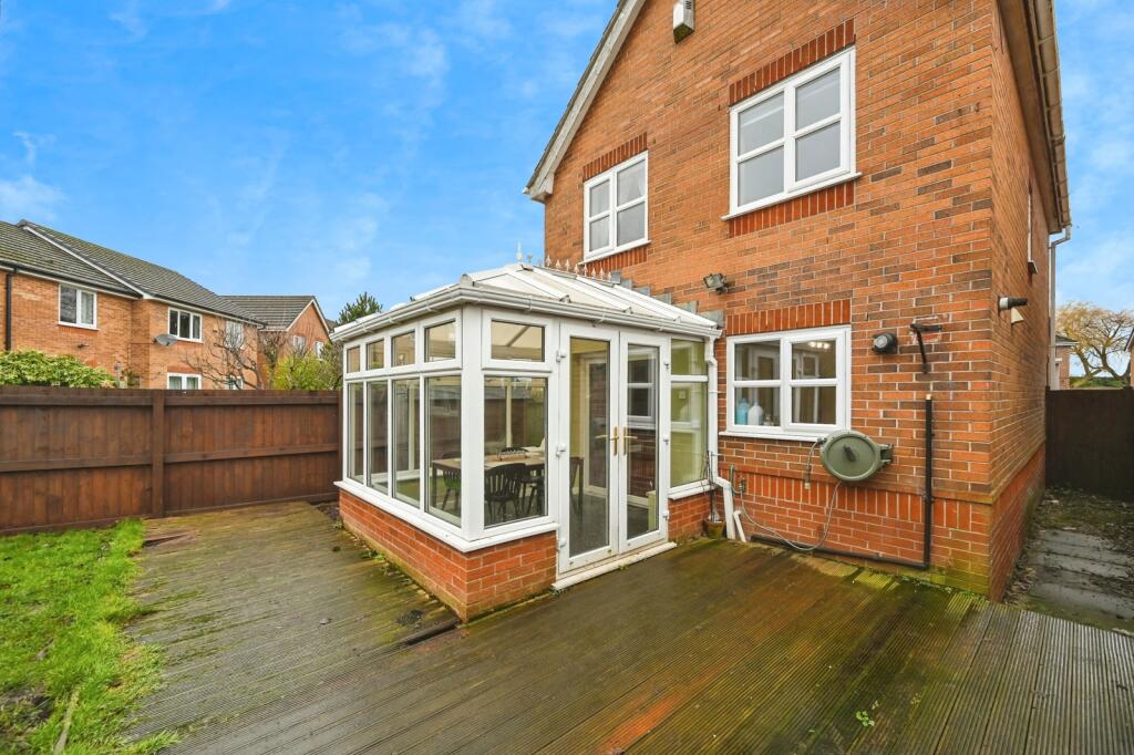 Stewerton Close, Golborne, Warrington, Greater Manchester, WA3 photo 2