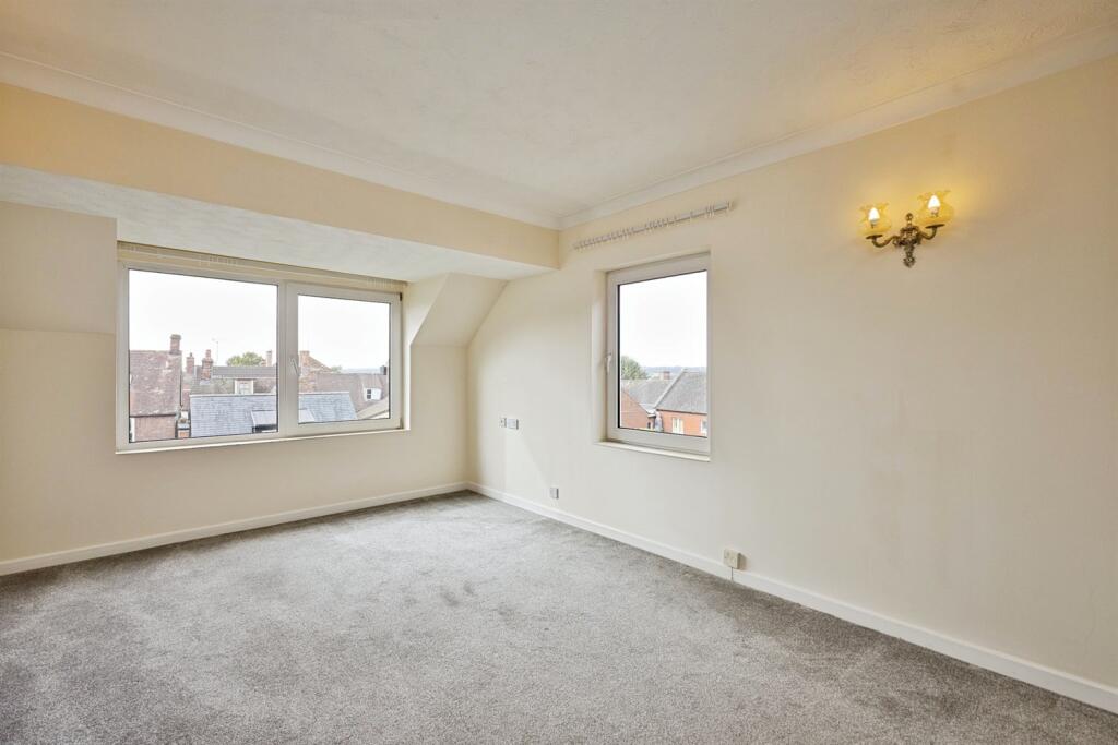Apartment in Bath, Wincanton - View 5
