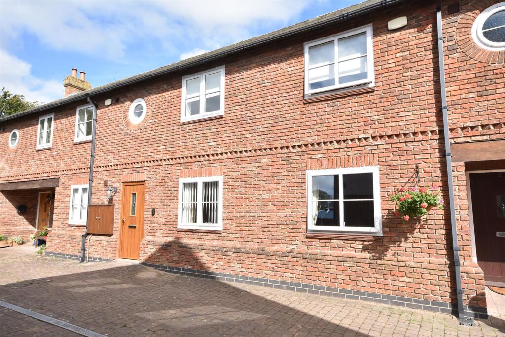 Main image of property: The Courtyard, Willaston