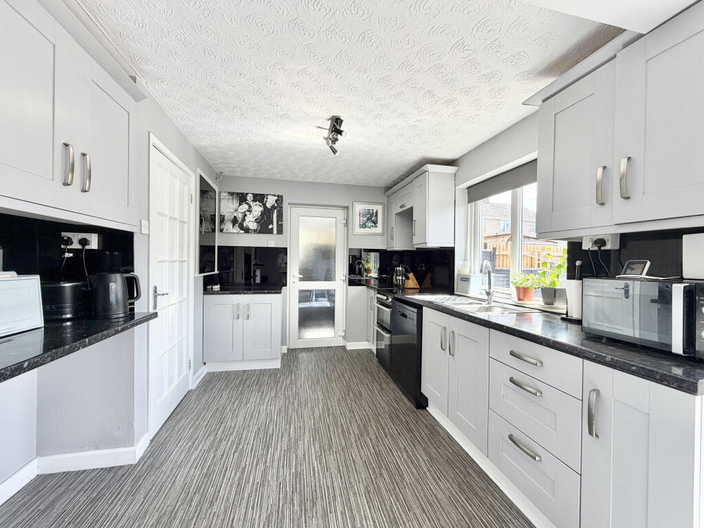 House in Taunton - View 4