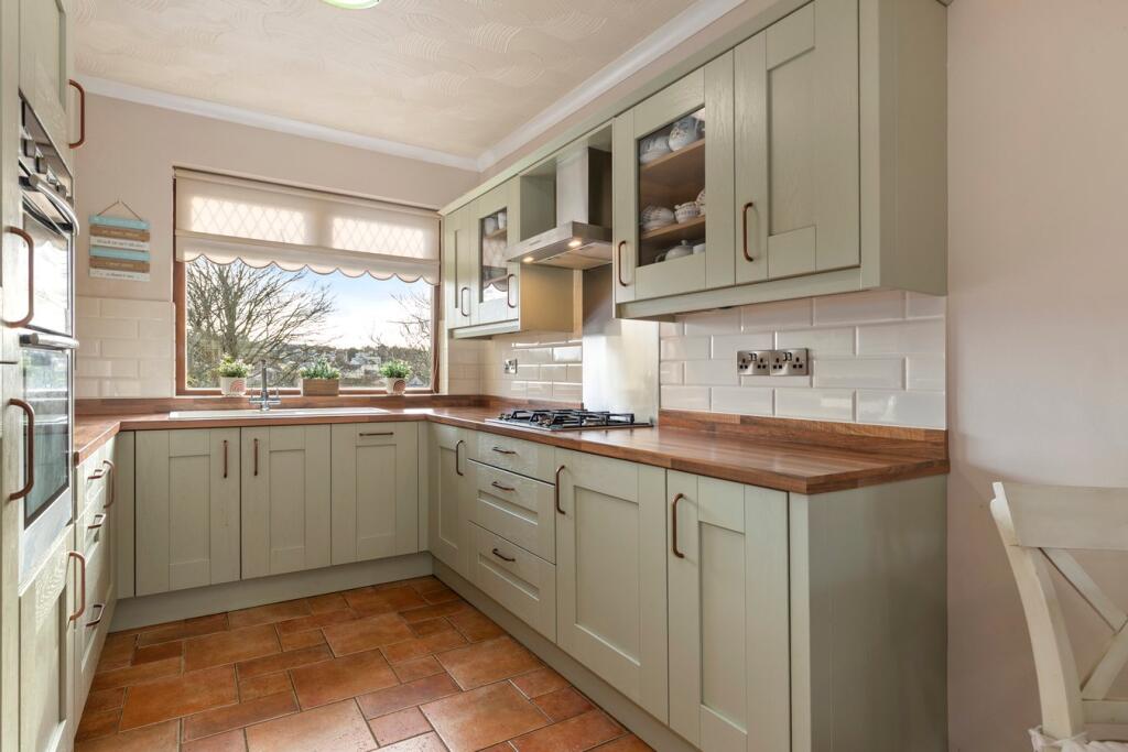 Cherry Grove, Haverfordwest, SA61 - More