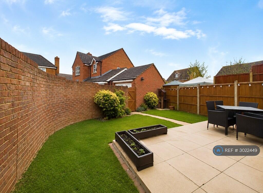 House in Peterborough, Hampton Hargate - More