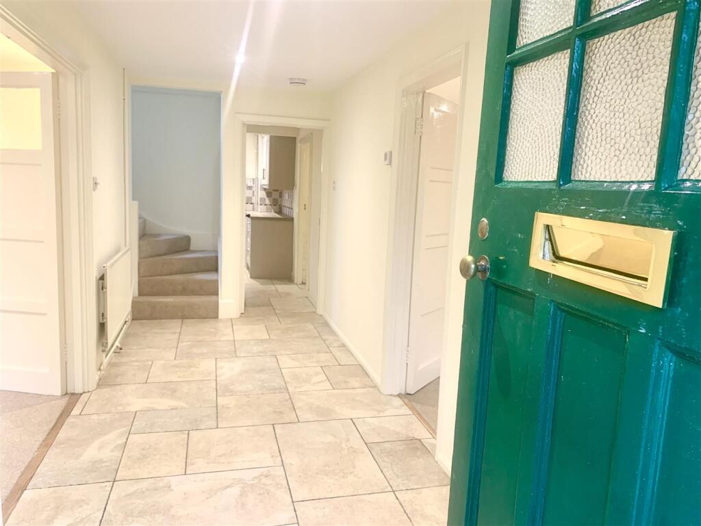 House in Swindon - View 3