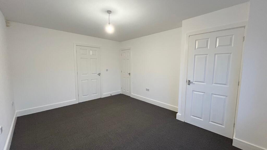 House in Barnsley, South Yorkshire - View 4