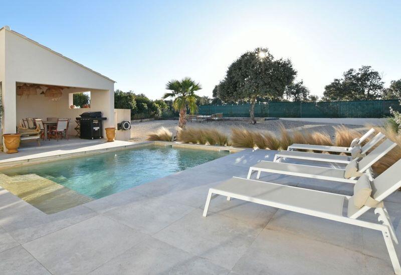 Main image of property: Spacious Modern Villa, Nimes