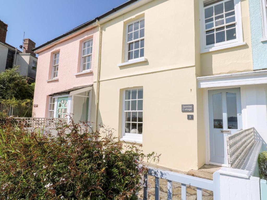 Main image of property: Jasmine Cottage