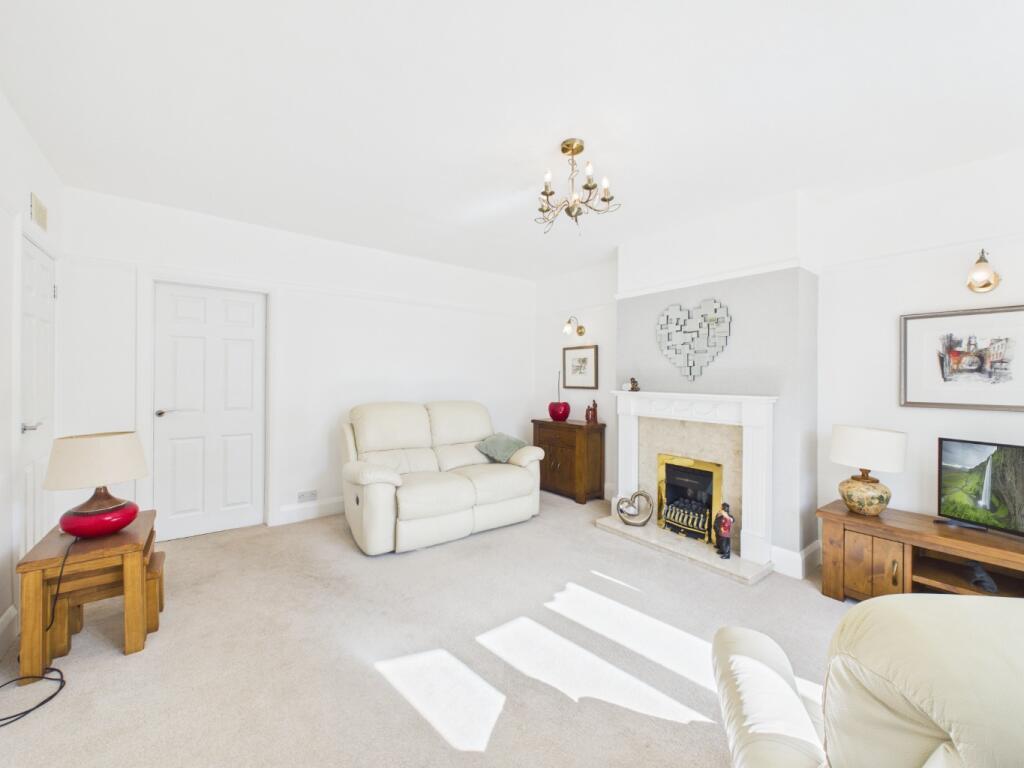 House in Flintshire, Flint - View 2