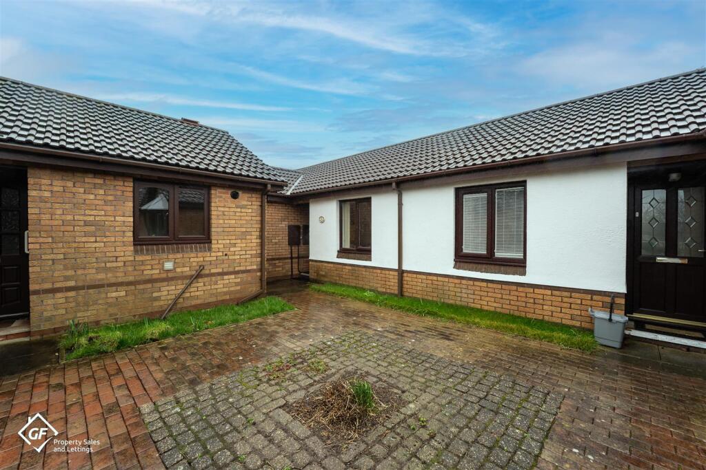 2-bed house on 24, Monkswood Avenue, £155,000