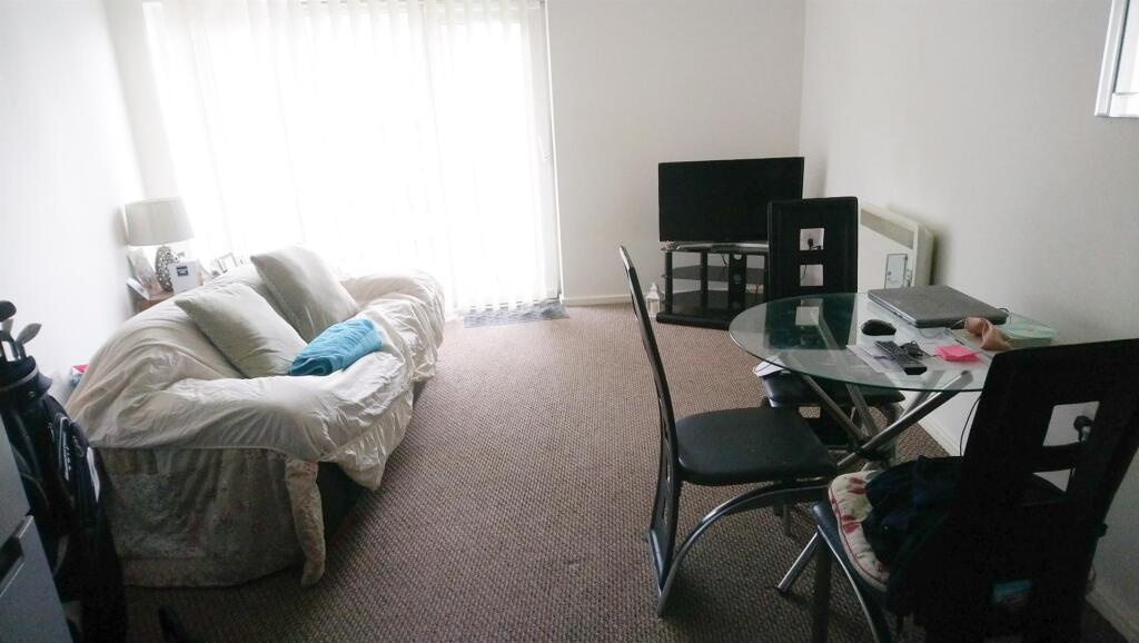 Apartment in Manchester - More