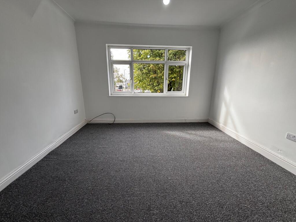 Wolverhampton Road, B68 photo 2