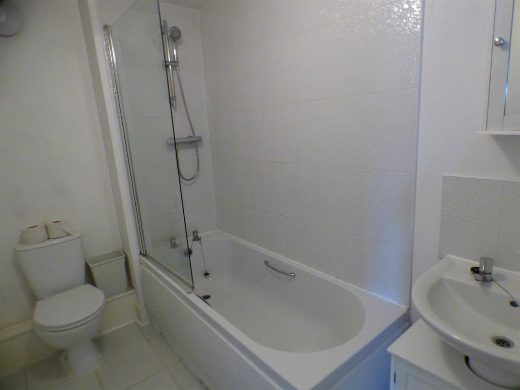Apartment in Gateshead, North East - More