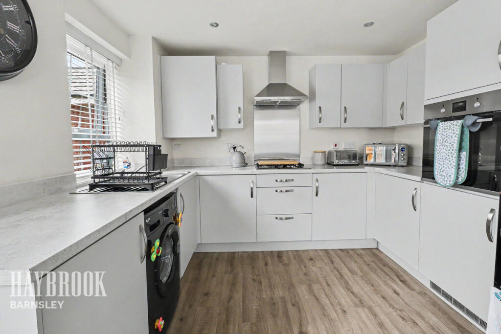 House in Barnsley, Athersley - More