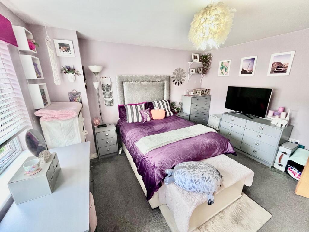 Apartment in Milton Keynes, Great Linford - View 5