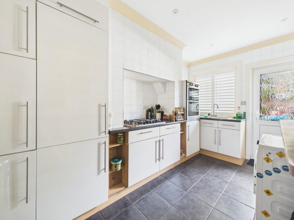 Apartment in Brighton - View 5