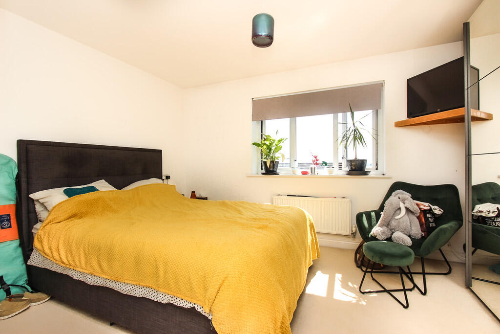 Neptune Road, Wellingborough - View 5
