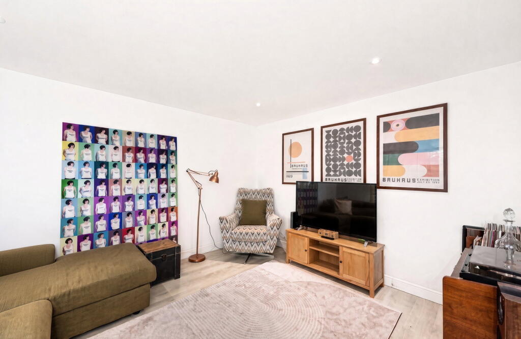 House in Tonbridge - View 5