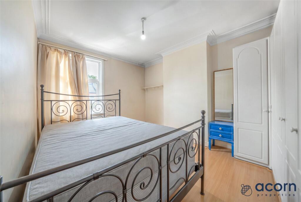Apartment in London - View 4