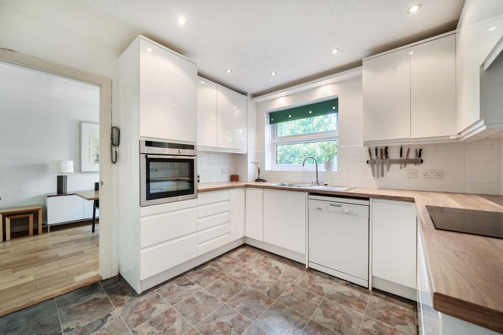 House in Salisbury - View 2