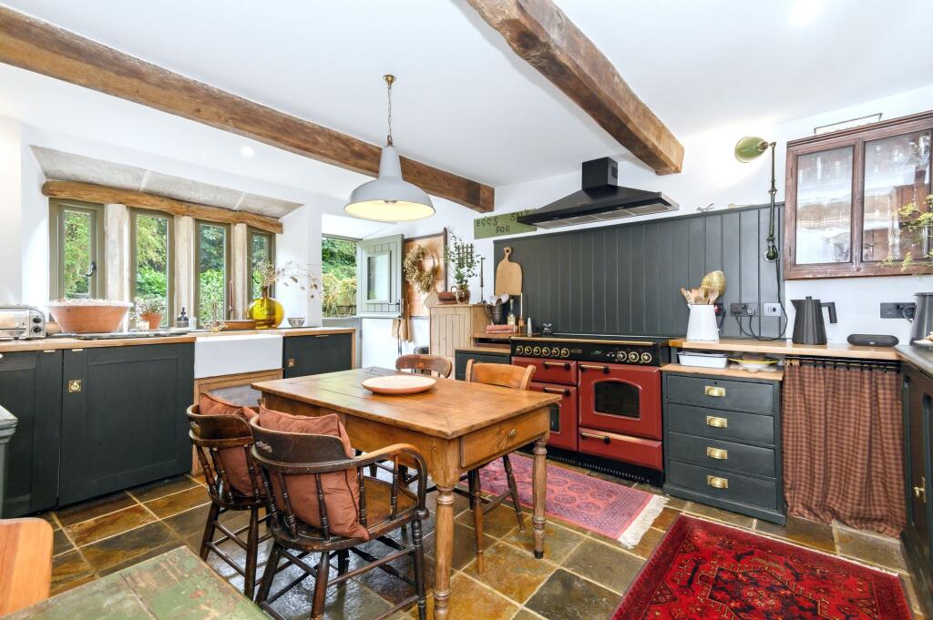 House in Oldham - View 5
