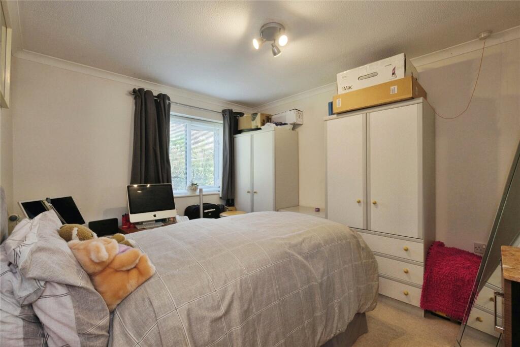 Apartment in Truro - View 5