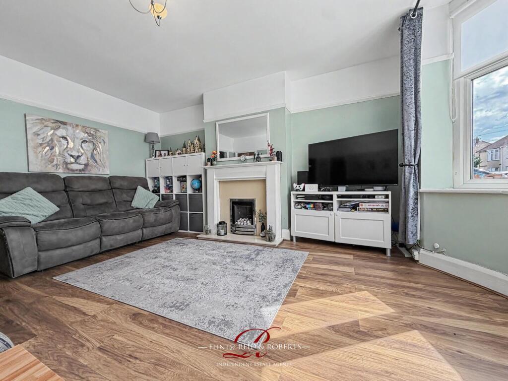 House in Flint - View 2