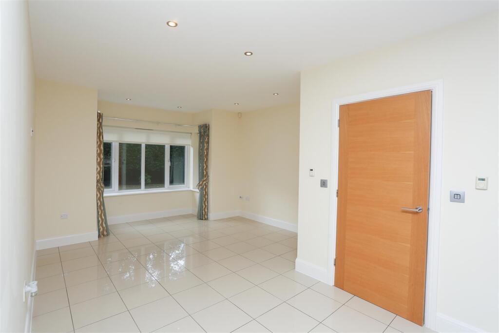 Additional image 7 of Middleton Road, Streetly, Sutton Coldfield