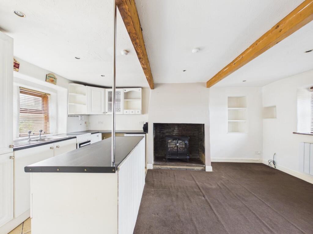 House in Bradford, Clayton - View 5