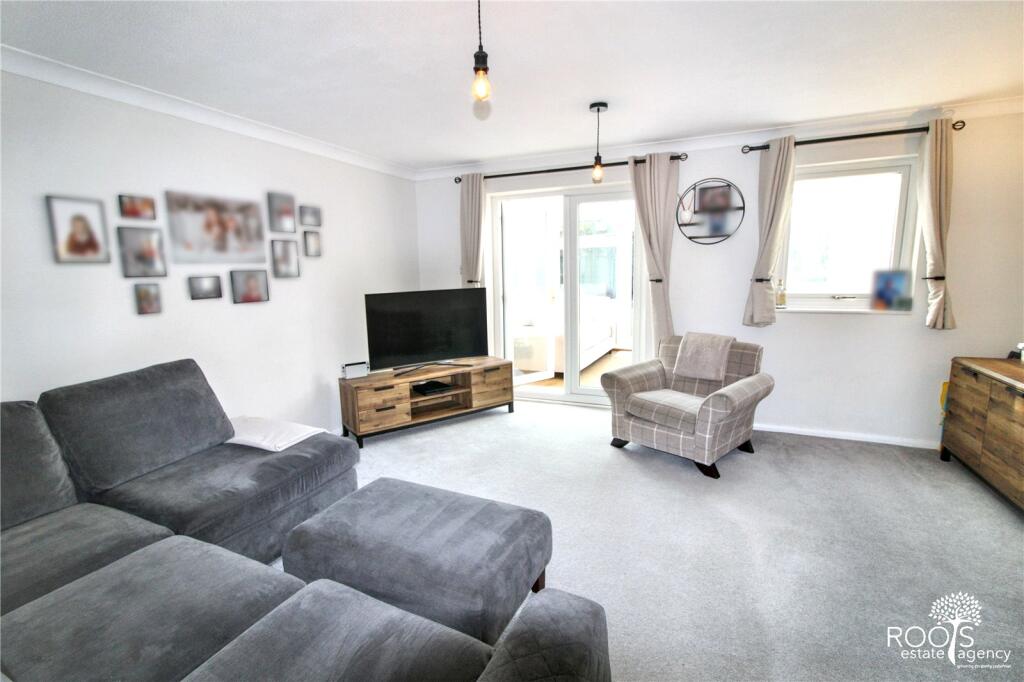 Quarrington Close, Thatcham, Berkshire, RG19 photo 4