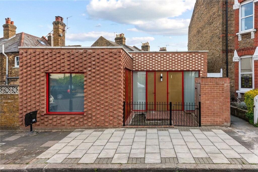 Main image of property: Eade Road, London, N4